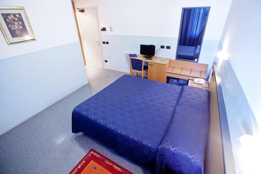 Master Hotel Castelvetro Piacentino Exteriér fotografie