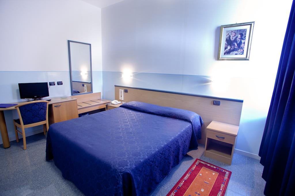 Master Hotel Castelvetro Piacentino Pokoj fotografie