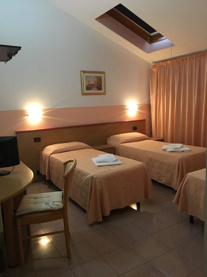 Master Hotel Castelvetro Piacentino Exteriér fotografie